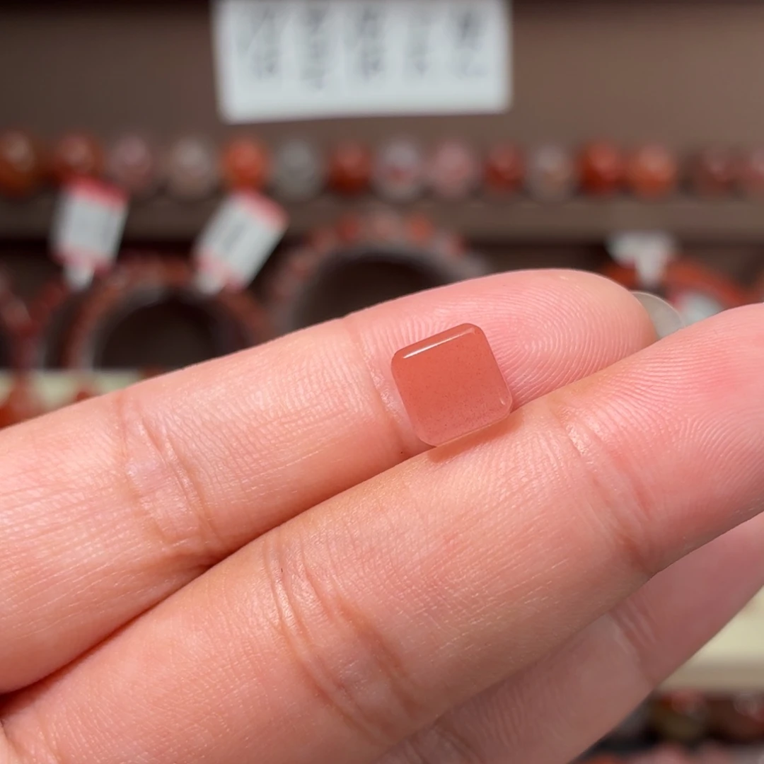未镶嵌川料南红玛瑙7咪方糖