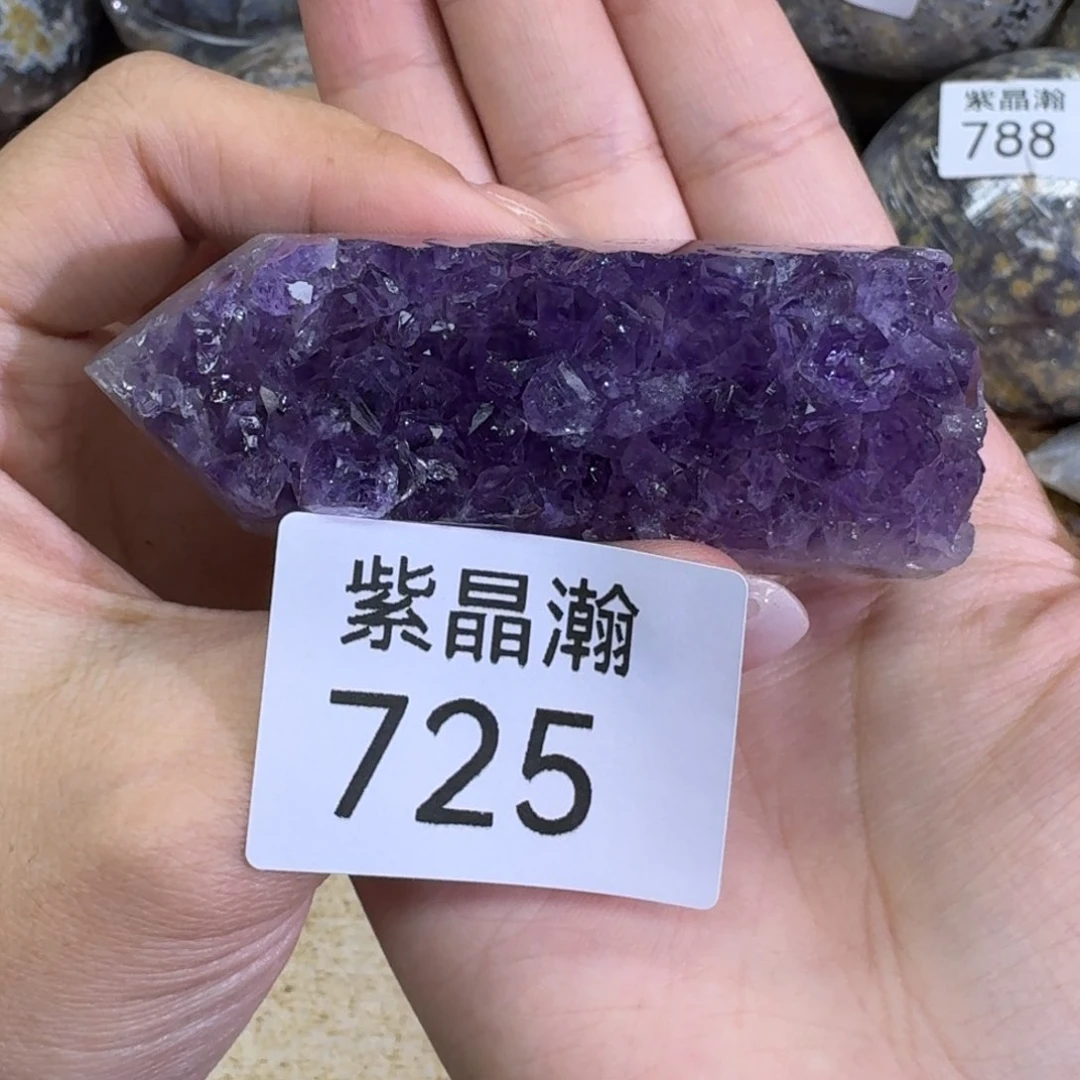 未镶嵌水晶大型摆件（非配饰）