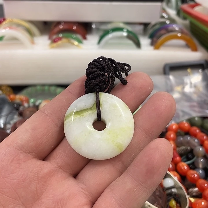 未镶嵌手链和田玉（糖玉）