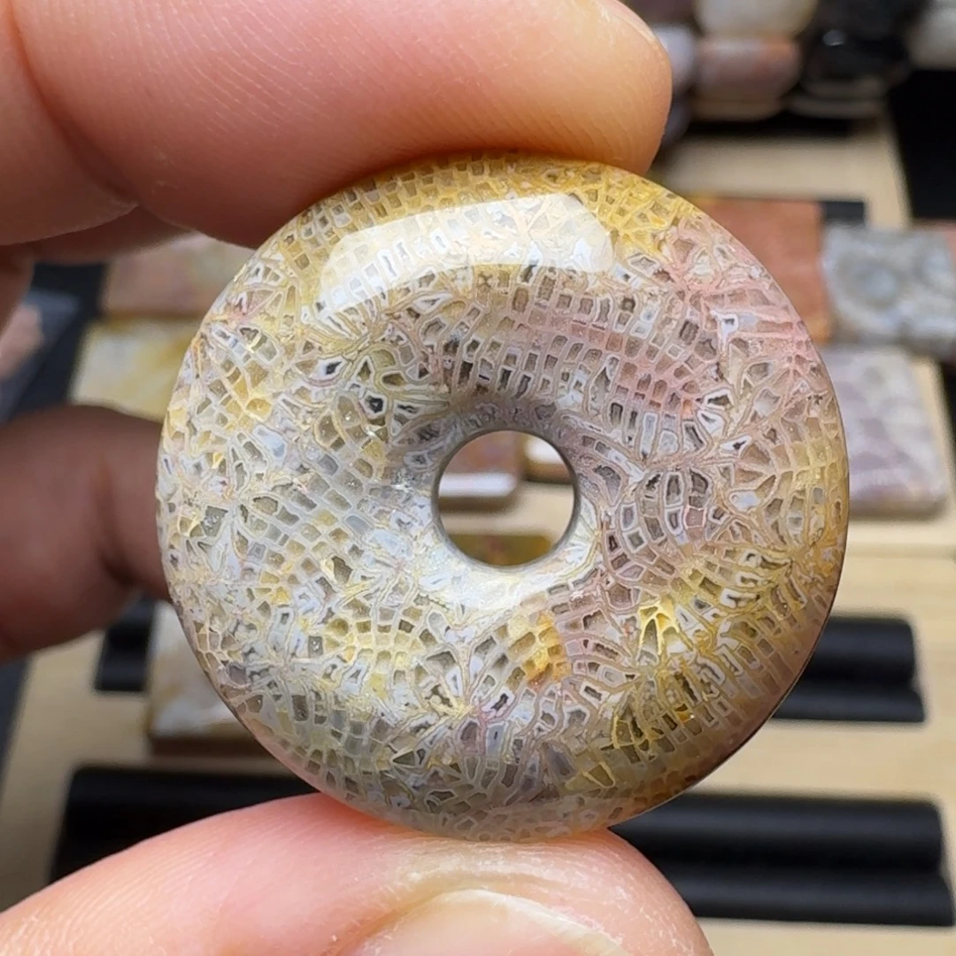 硅化玉未镶嵌纯天然色有机玉石保真色