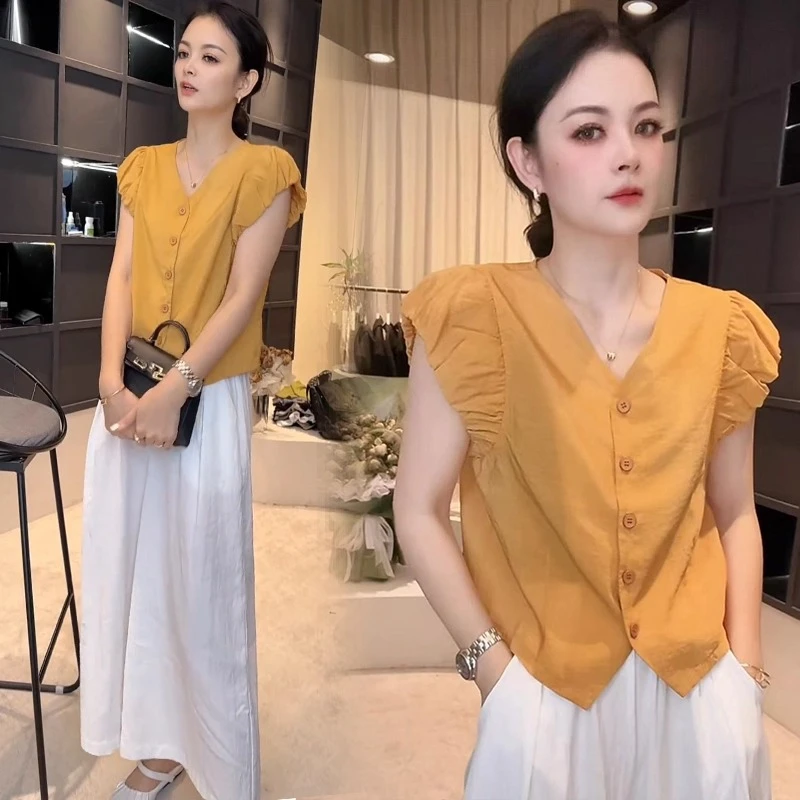 时尚设计感V领衬衫显瘦上衣女2025夏季新款洋气减龄百搭短袖小衫