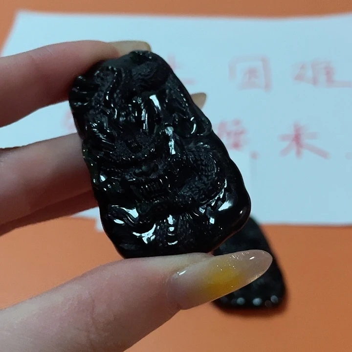 翡翠颈饰未镶嵌颖**源