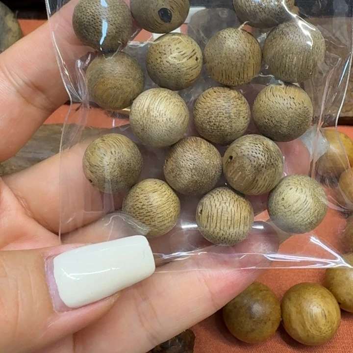 大叶紫檀（黑酸枝木类）