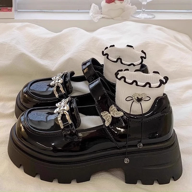 女童皮鞋2025春秋新款黑色软底时尚百搭洋气小女孩演出单鞋子防滑