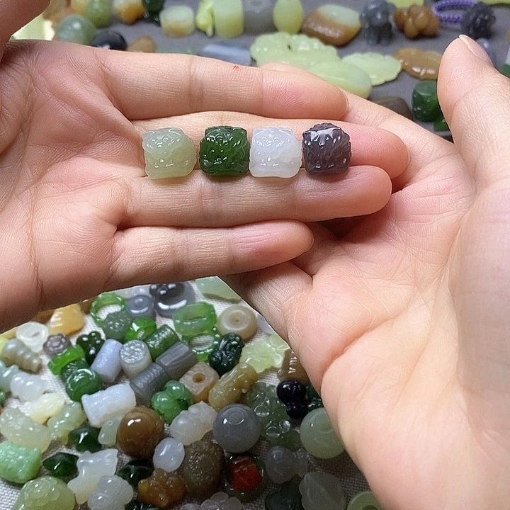 未镶嵌和田玉挂件醒狮98一个多样性发其一