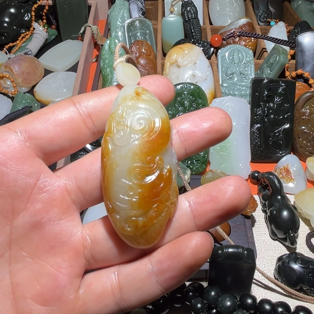 和田玉未镶嵌项链