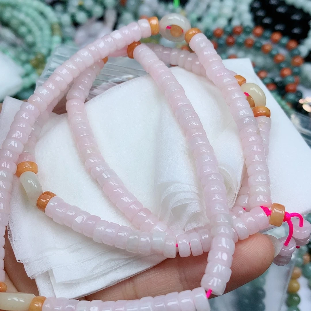 翡翠颈饰未镶嵌手串