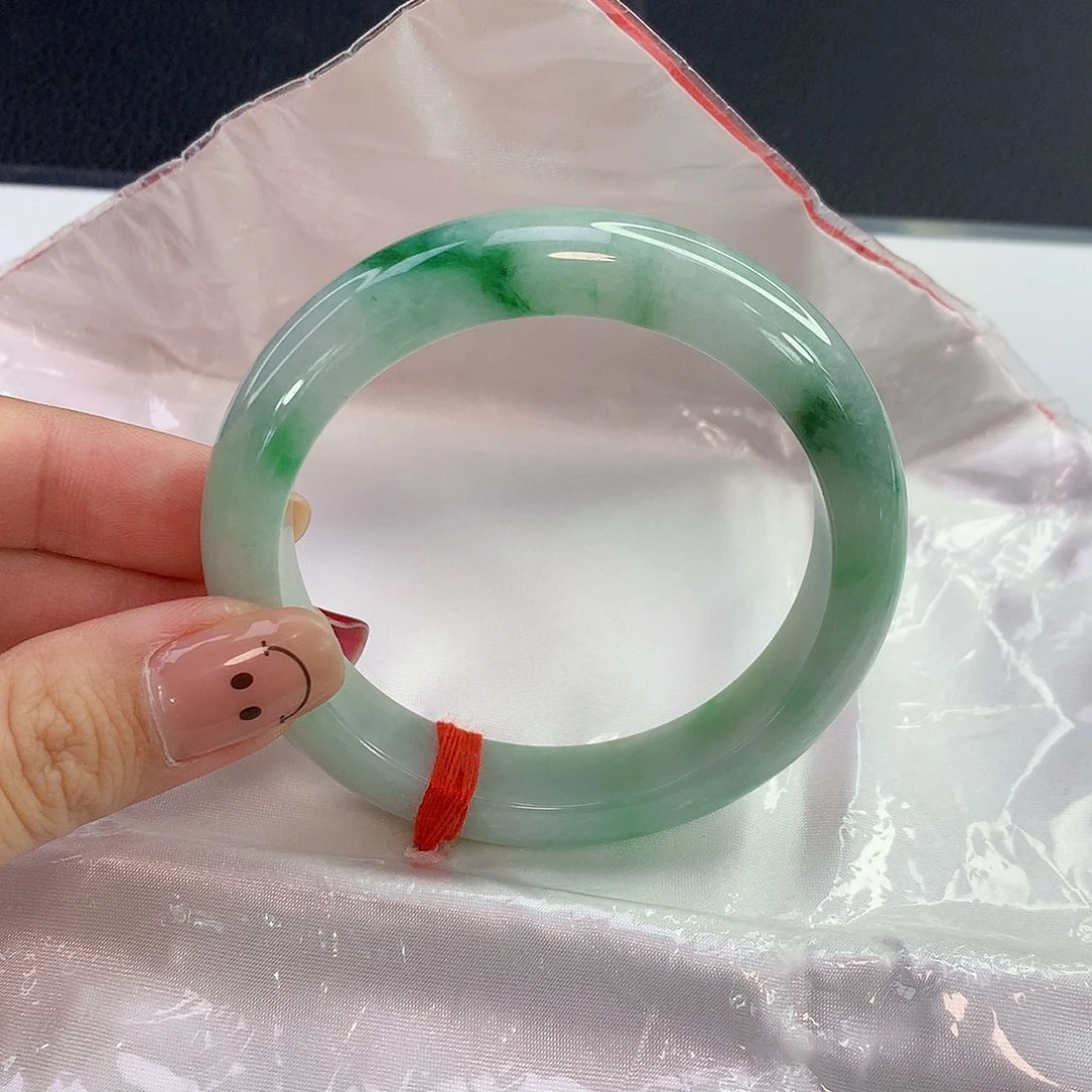 翡翠手镯未镶嵌天然翡翠A货813