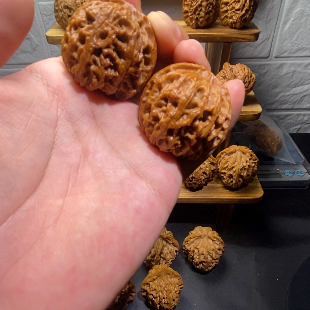 文玩核桃吊坠山地苹果40