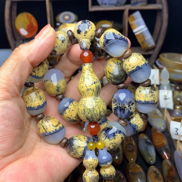 玛瑙/玉髓颈饰未镶嵌