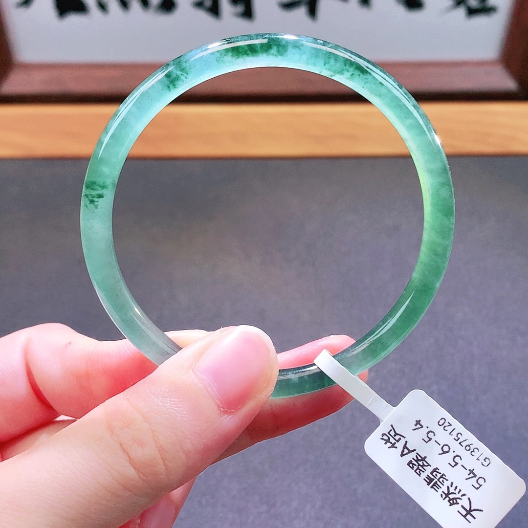 翡翠未镶嵌手镯天然翡翠
