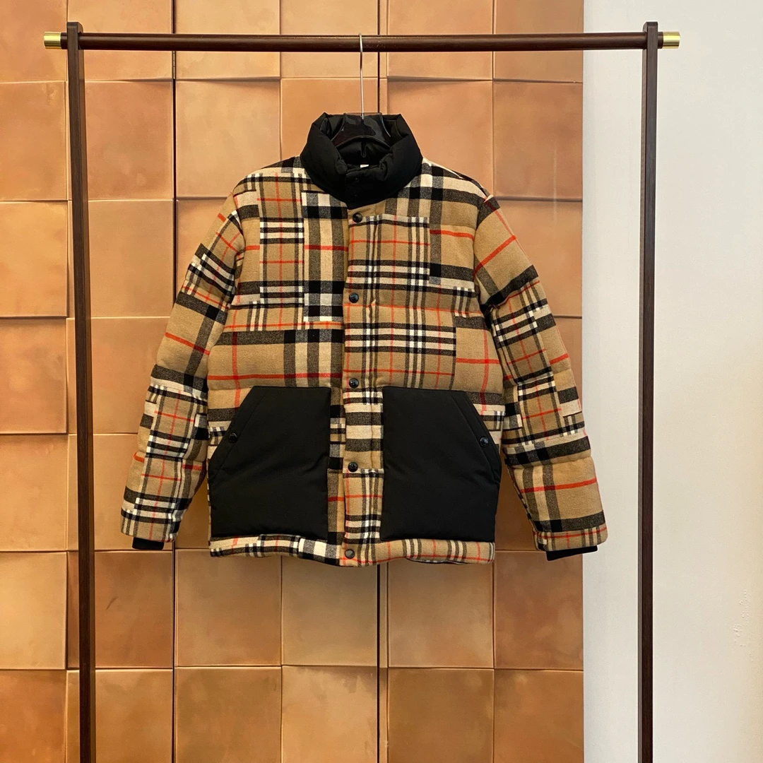 99新 BURBERRY/博柏利 卡其色格纹满印羊毛羽绒服/os xxs码/29817