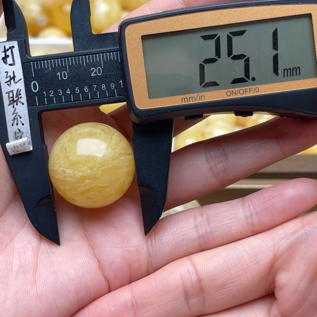 《***》未镶嵌琥珀裸石蜜蜡圆珠 思思