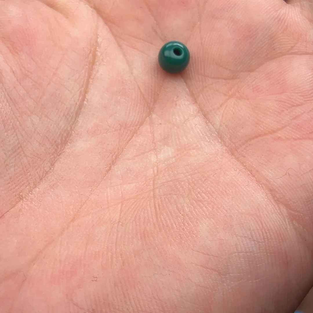 一****绿松石未镶嵌颈饰