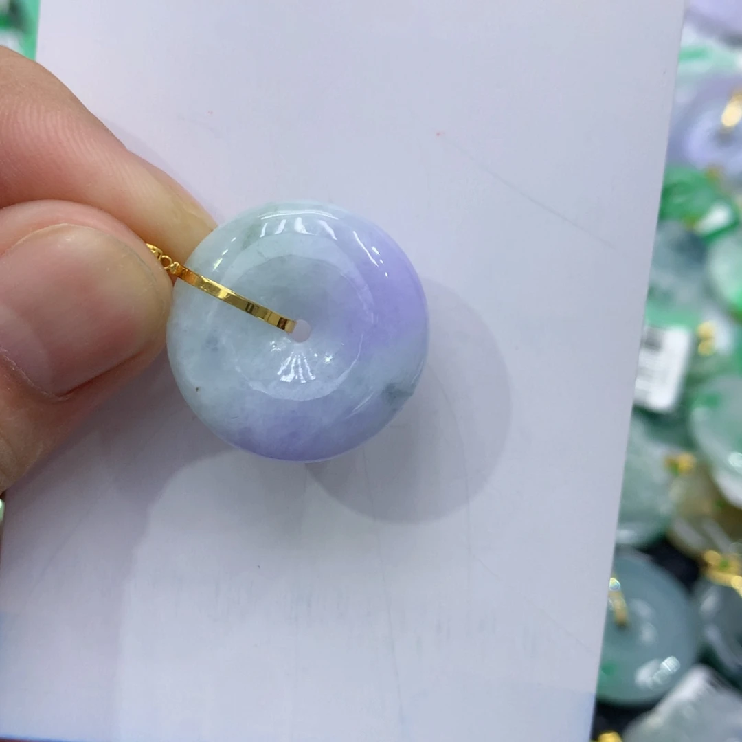 翡翠18K金镶嵌颈饰翡翠