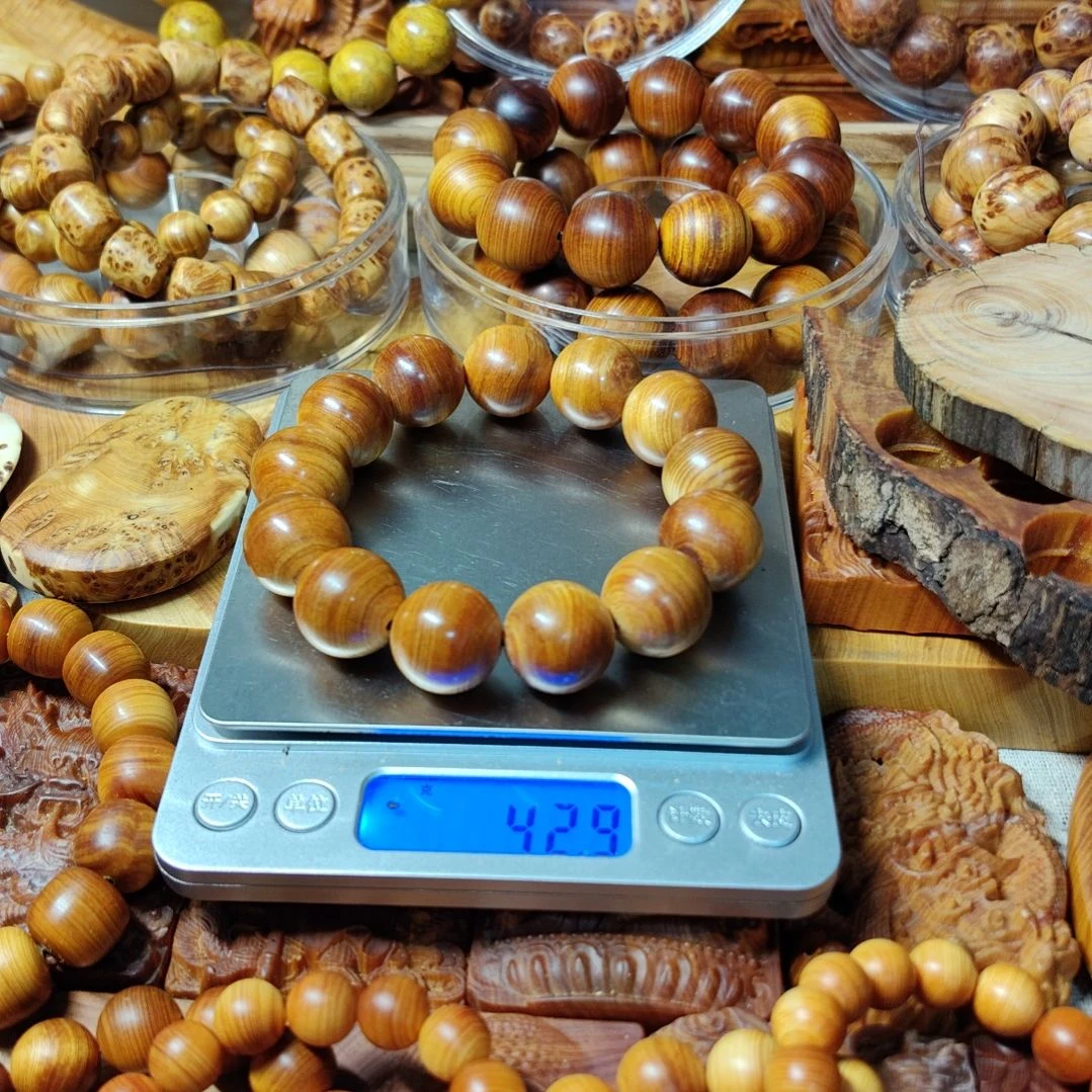 曾**西太行崖柏手工艺品