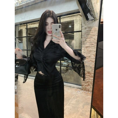 法式黑色缎面蕾丝长袖衬衫女春季高级设计感小众气质修身辣妹套装