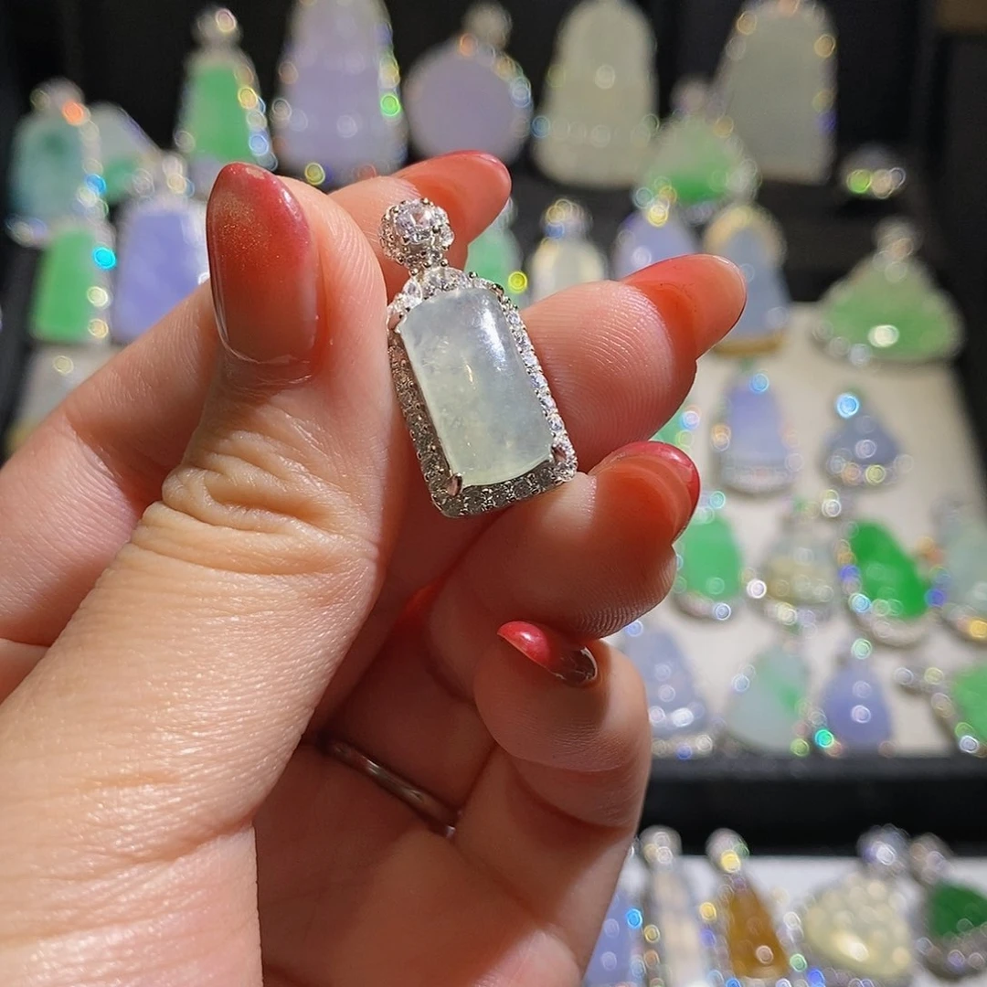 翡翠银S925镶嵌颈饰天然翡翠