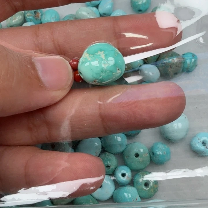 南红玛瑙未镶嵌珠宝奇石