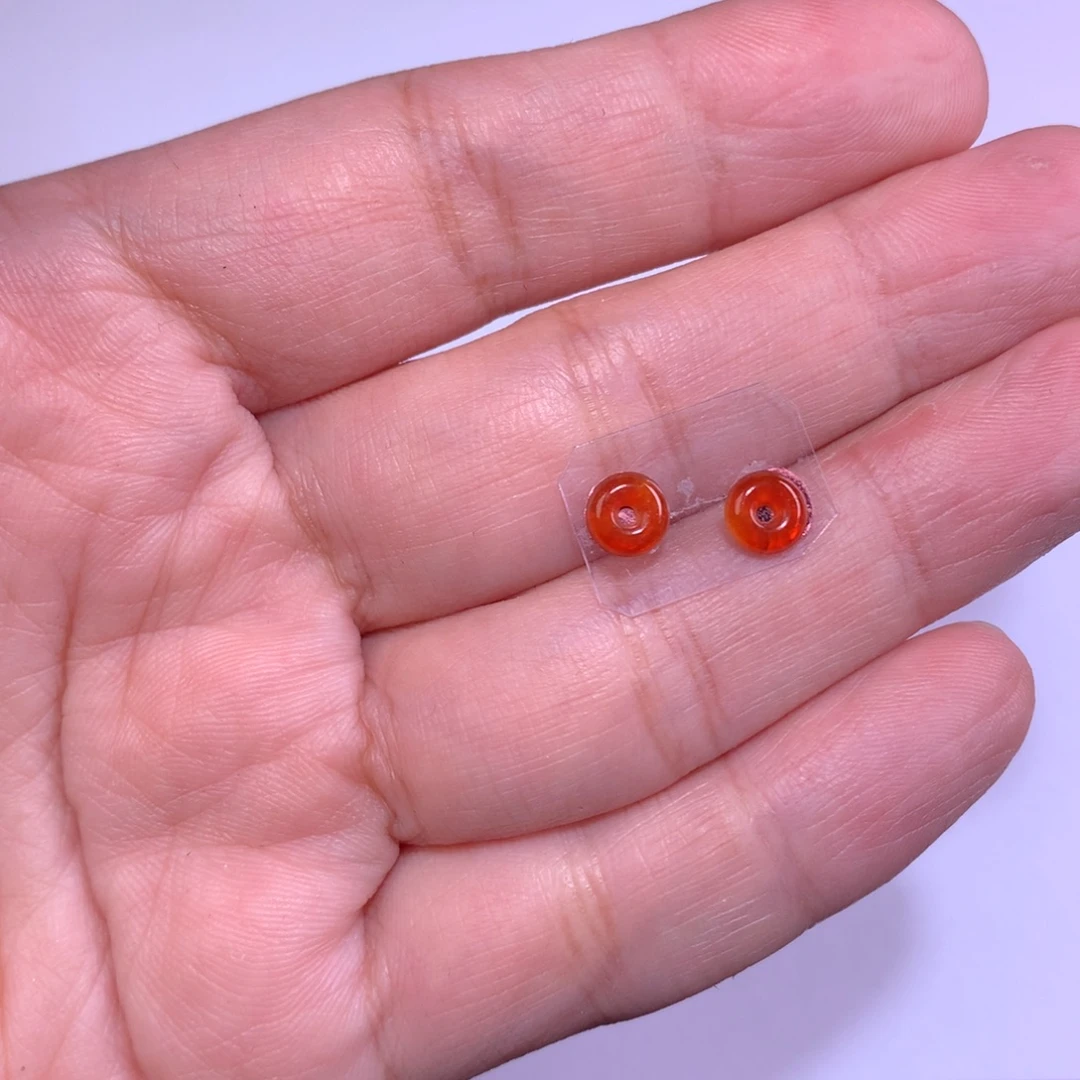 翡翠未镶嵌颈饰黄扣
