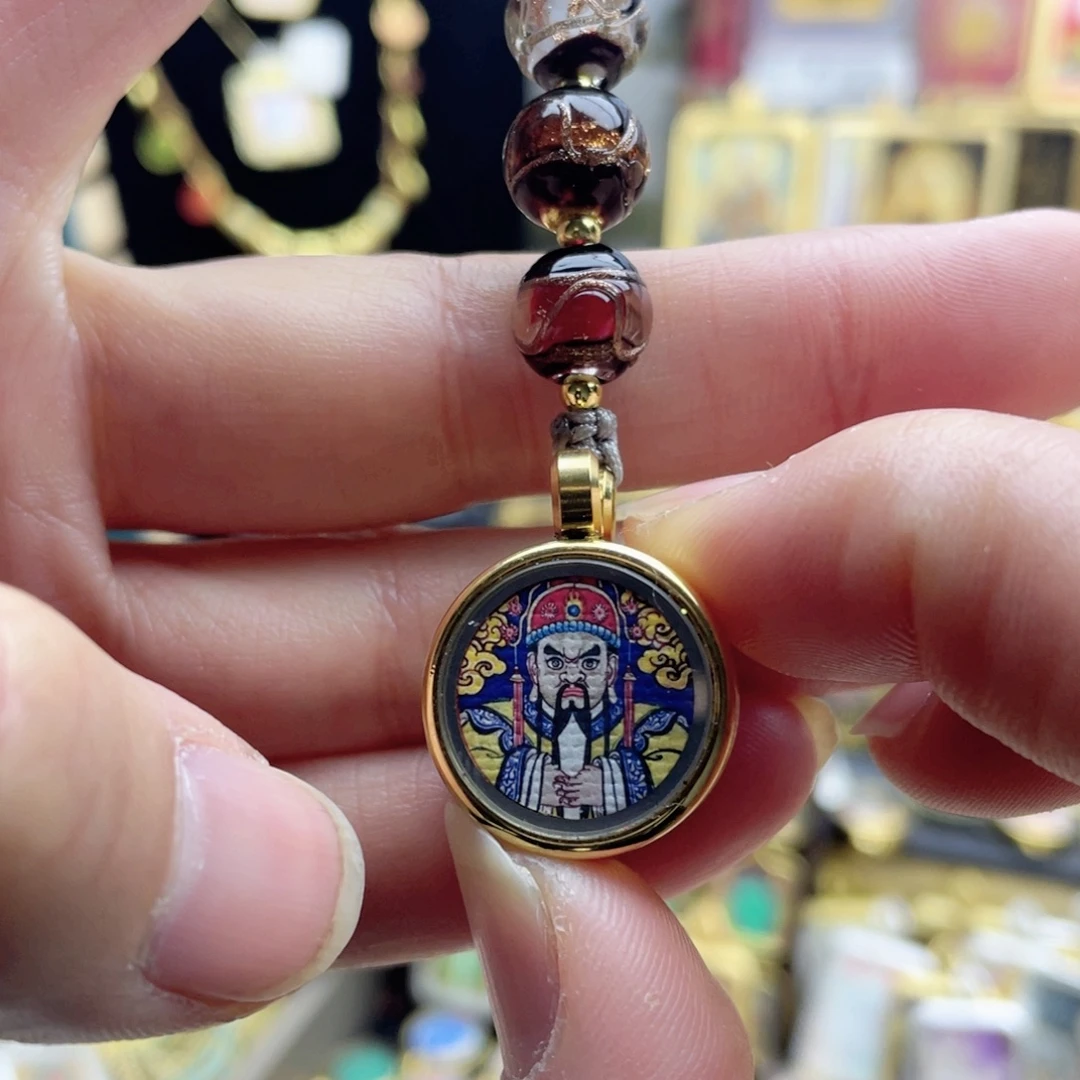 铜铁合金类唐卡等多种形式的艺术