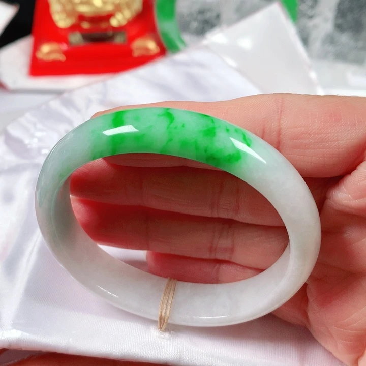 未镶嵌手镯翡翠  编号0249 贵妃53+