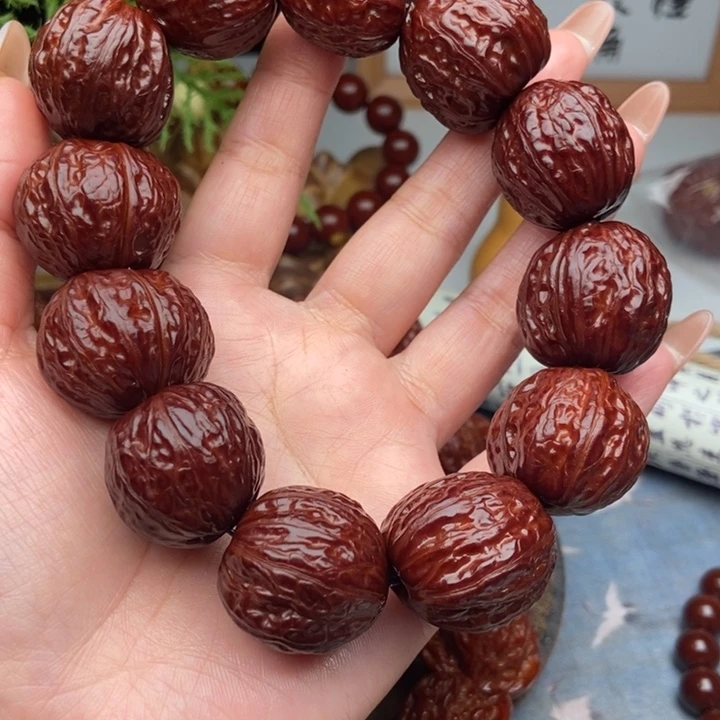 游***者吊坠文玩核桃秋子手串儿精品