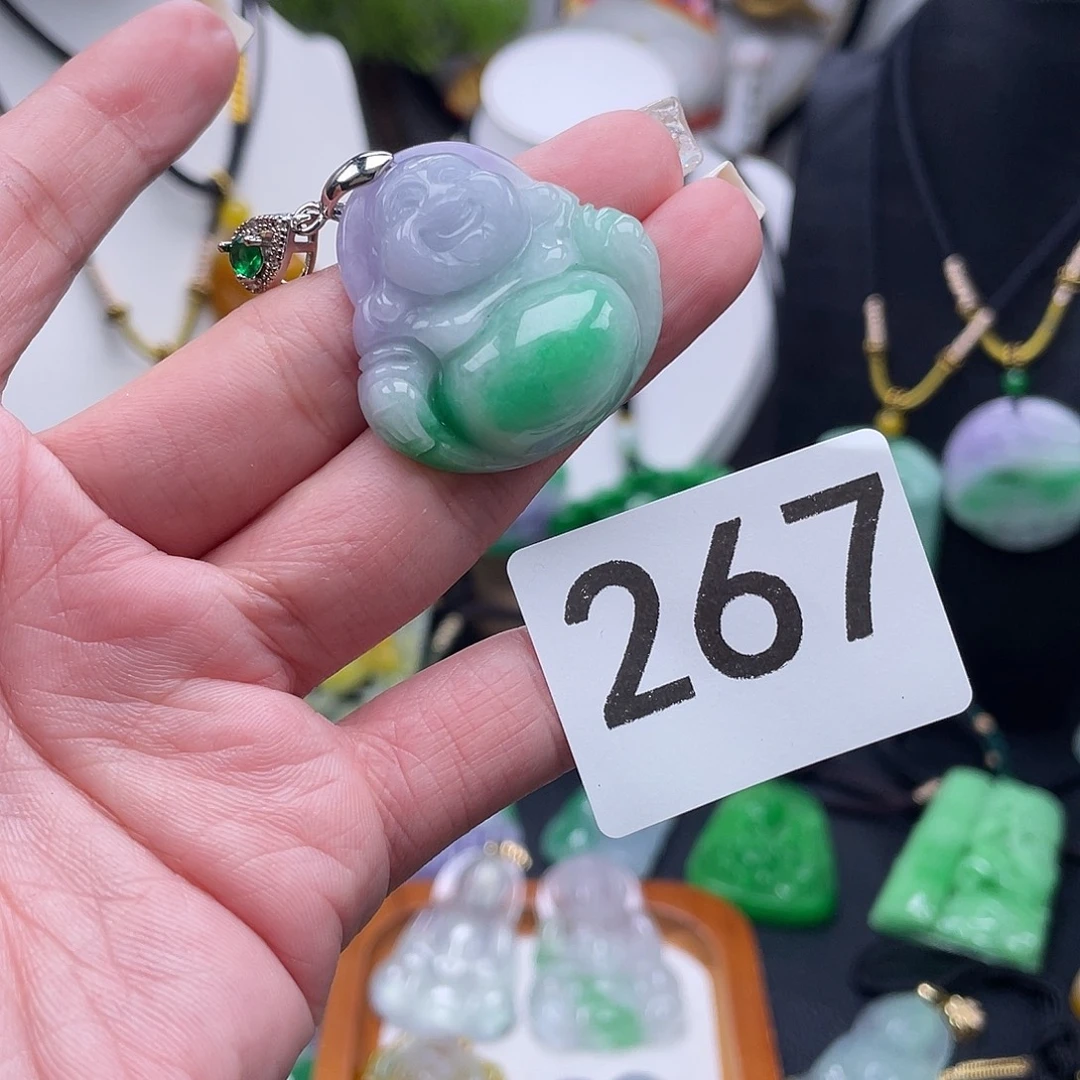 吊坠(赠链)未镶嵌翡翠