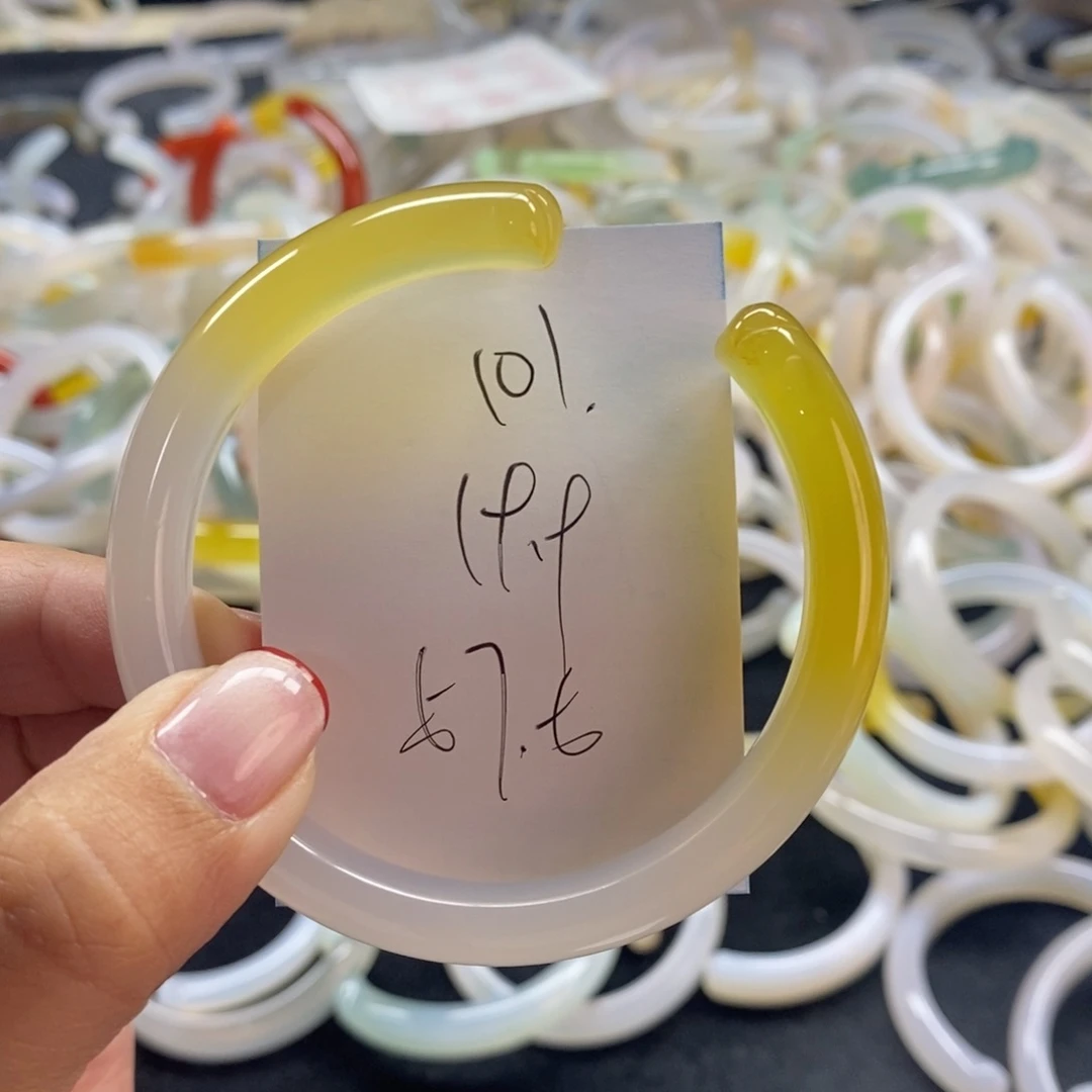 手镯玛瑙/玉髓未镶嵌101
