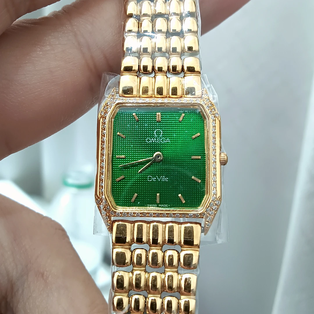 95新 Omega/欧米茄 石英表后镶钻盘21x20/256108420