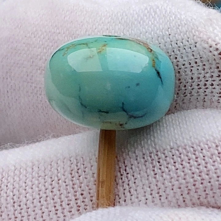 绿松石未镶嵌珠宝奇石12