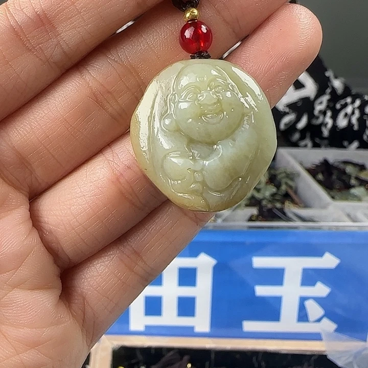 颈饰未镶嵌和田玉
