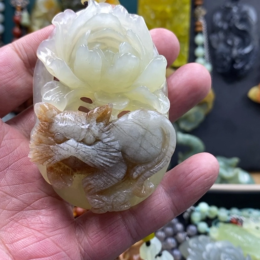 【闪购商品】未镶嵌蛇纹石玉吊坠猫