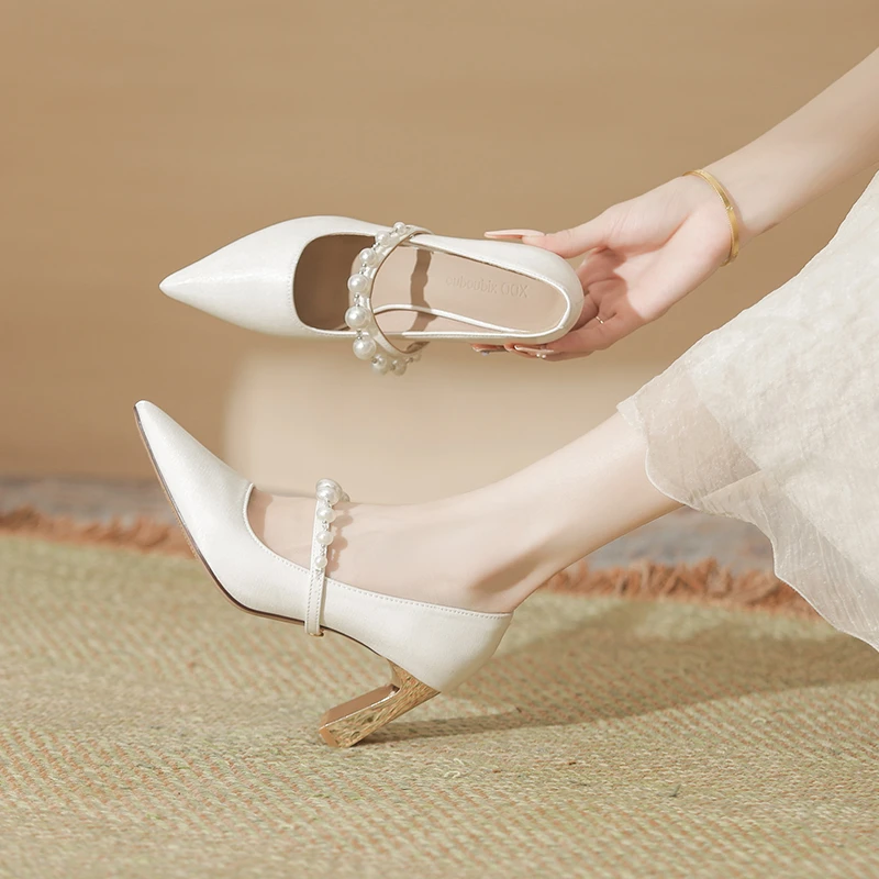 羊皮断码清仓玛丽珍鞋女粗跟2025新款百搭高跟鞋浅口尖头真皮单鞋