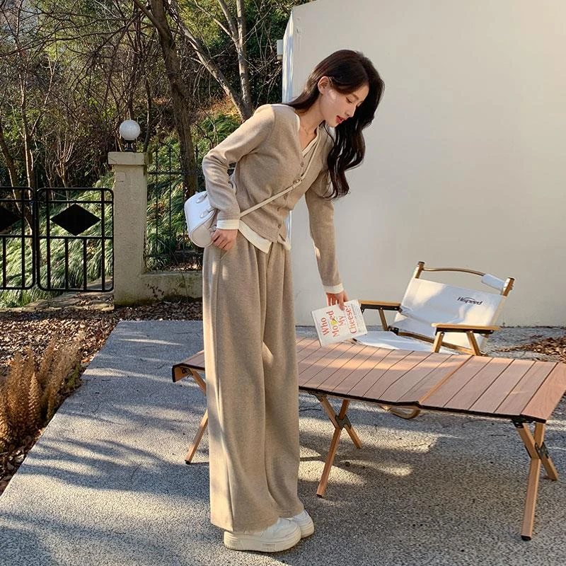 卡其色休闲运动套装裤女春秋韩系开衫假两件上衣阔腿裤盐系两件套