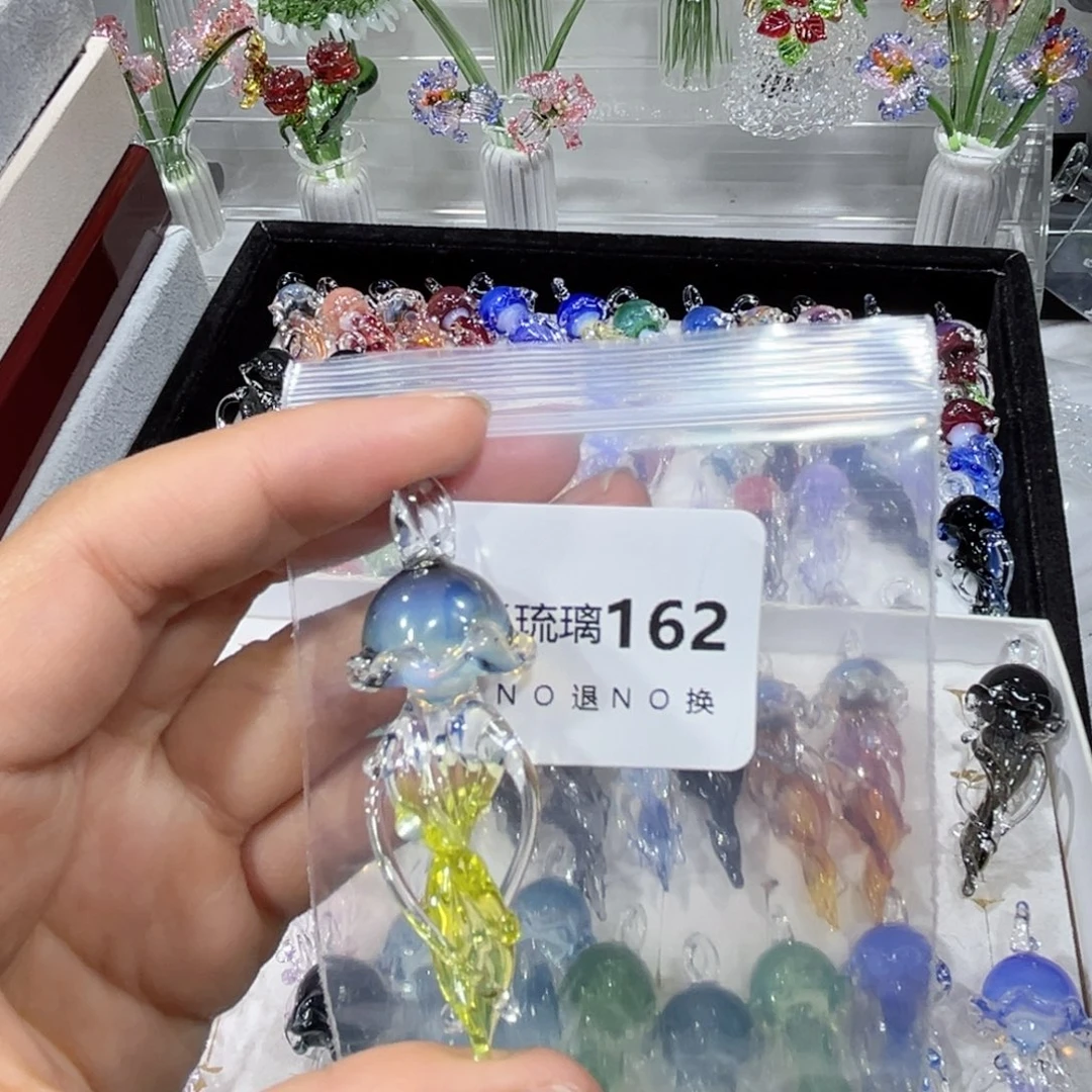 惠***格玻璃颈饰162水母一个