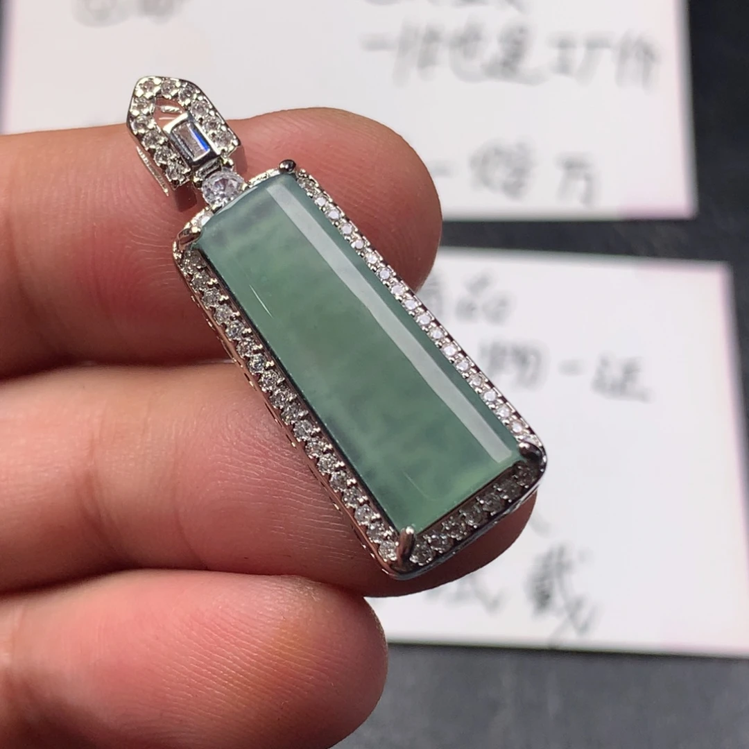 颈饰未镶嵌翡翠无事牌