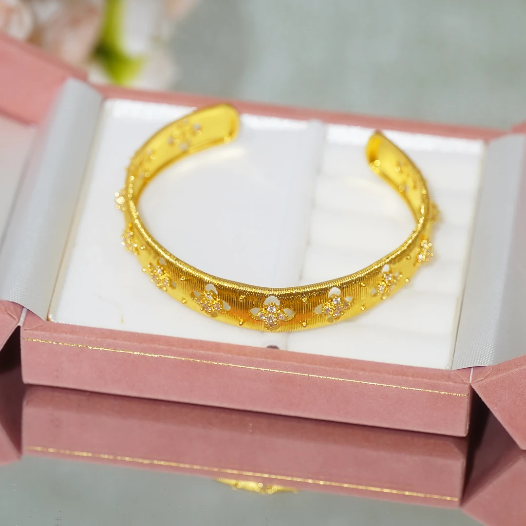 铜合金合成锆石手镯 四叶草高级手镯百搭不掉色精致气质