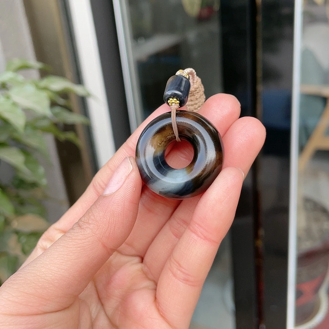 266973玉美人小程新疆和田玉且末楼兰三色平安扣挂件