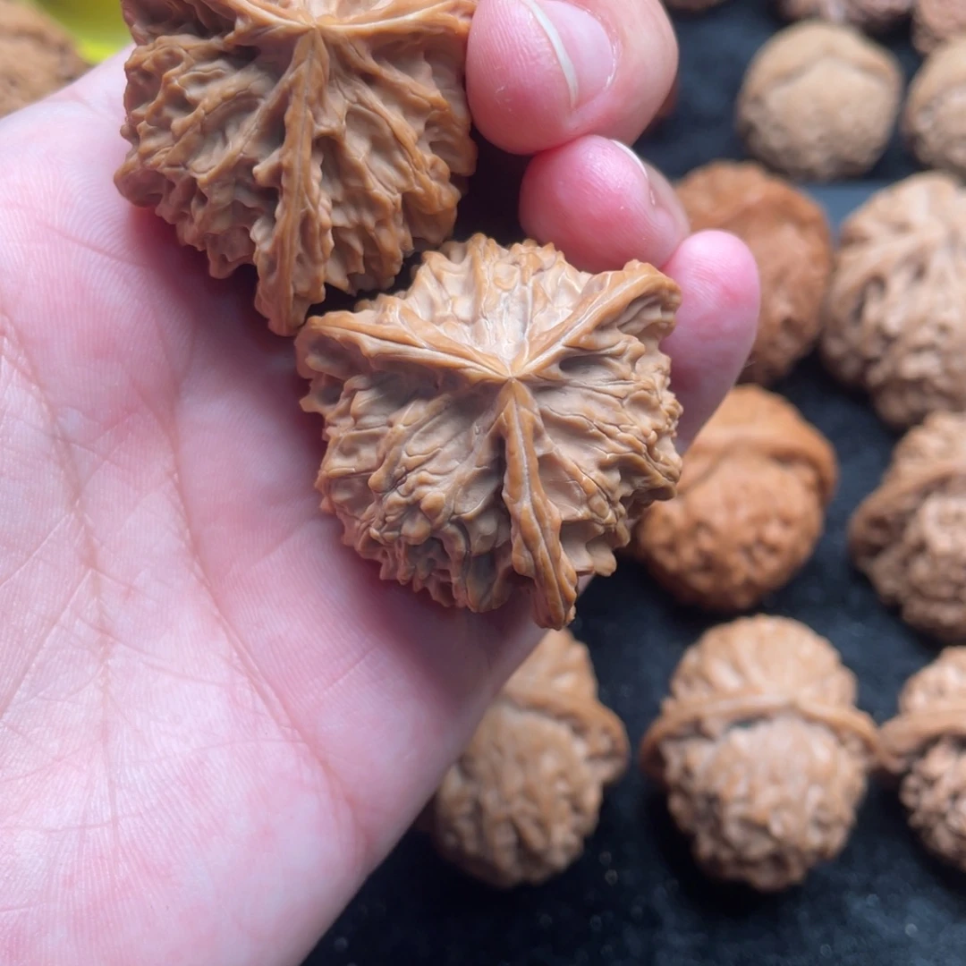 z***.吊坠文玩核桃盘山