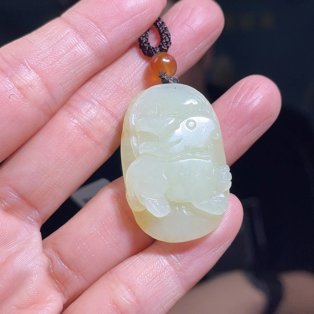 和田玉颈饰未镶嵌