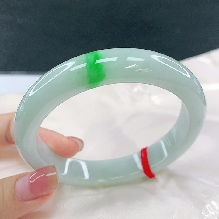 翡翠未镶嵌手镯圈60.5，13035