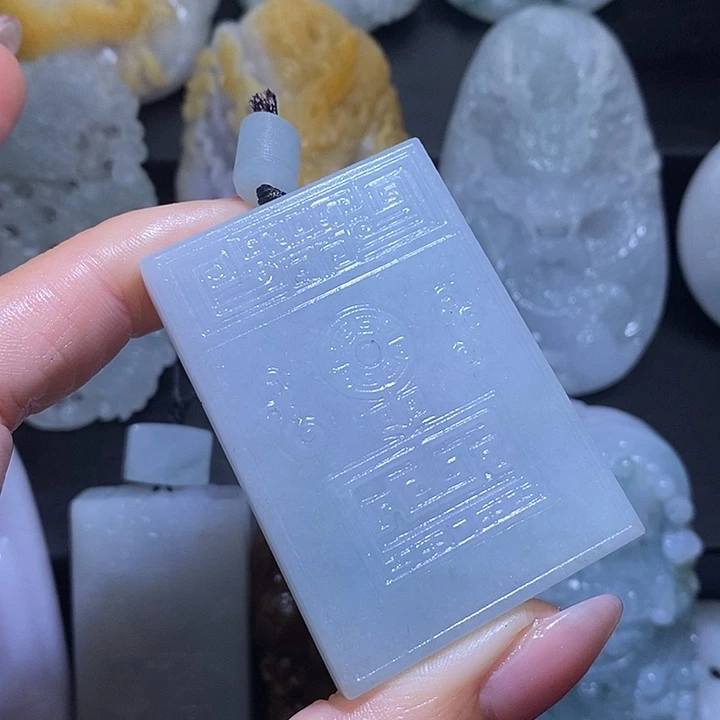定制翡翠未镶嵌翡翠