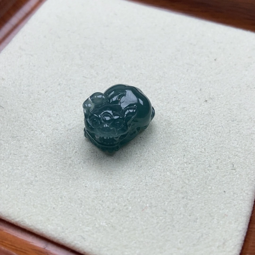 翡翠未镶嵌颈饰如意貔貅手链