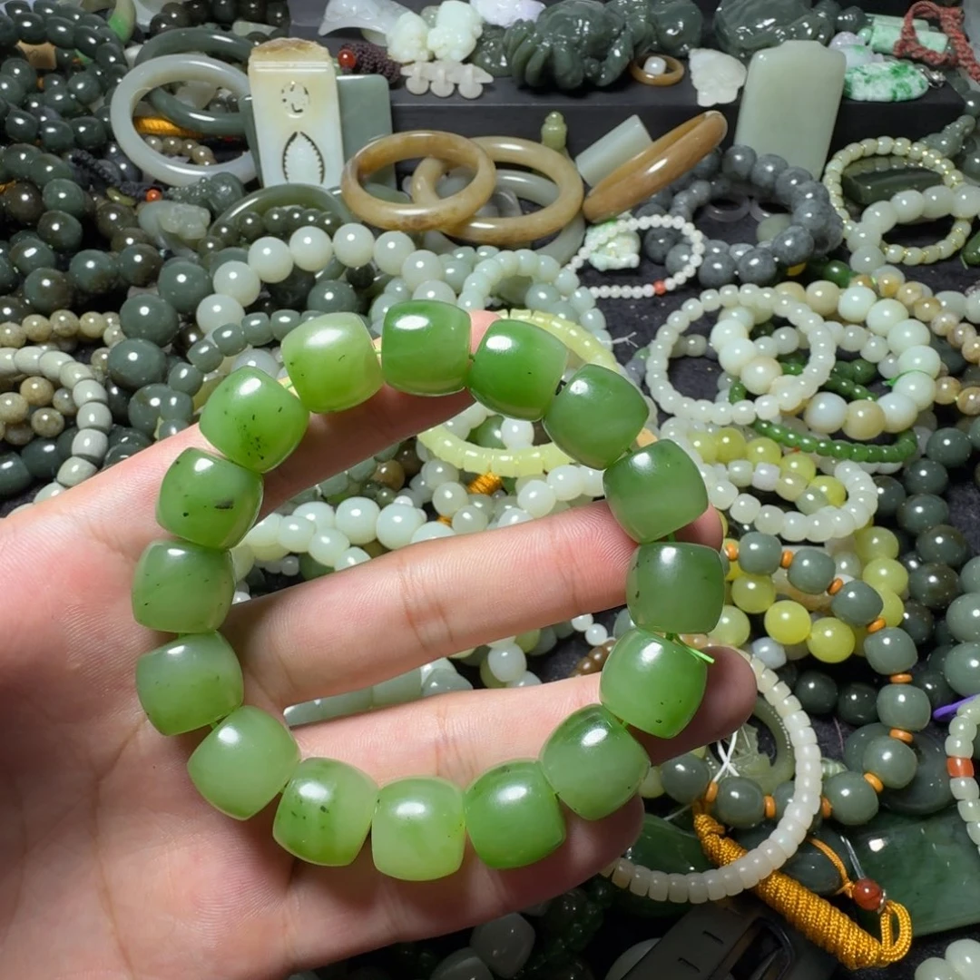 和田玉未镶嵌手串