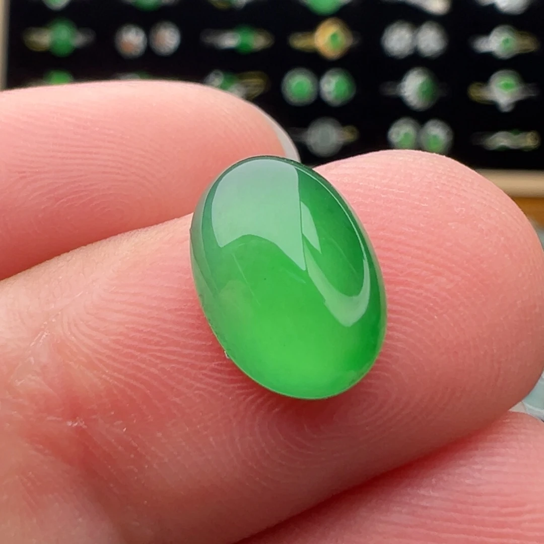 翡翠未镶嵌颈饰蛋面11.4