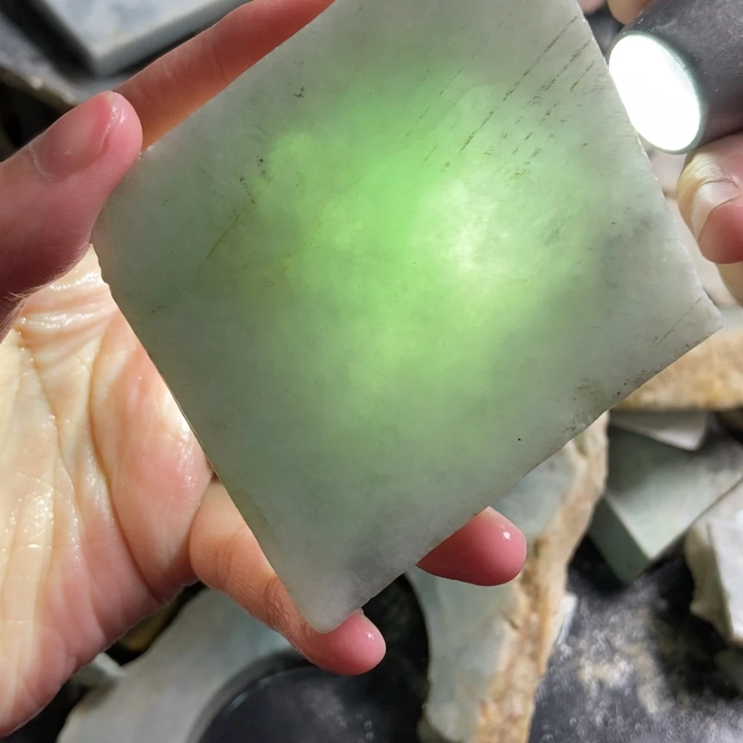 翡翠未镶嵌挂件天然翡翠