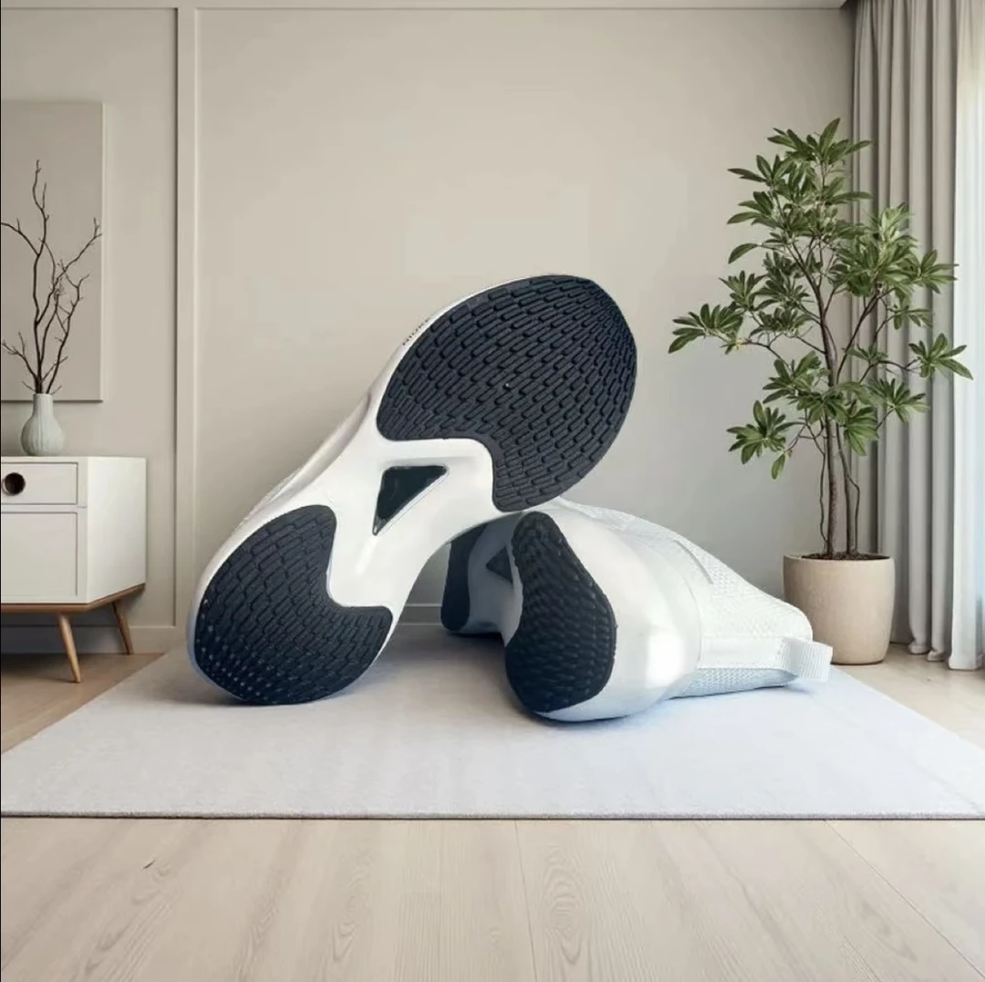 【运费险】断码时尚百搭透气潮鞋男女情侣款耐磨运动鞋休闲夏季款