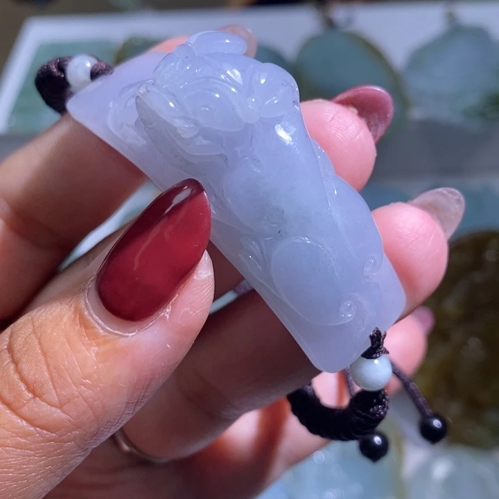 【闪购商品】翡翠未镶嵌颈饰貔貅