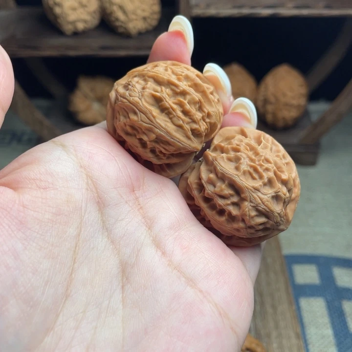 文玩核桃吊坠35宫灯